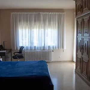  Habitación en casa particular Cal Kim España